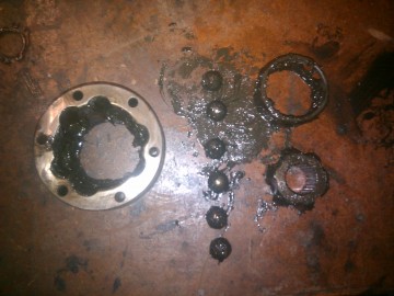 3. CV joint dismantled, Not looking very pretty!