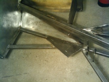 Clean chassis &amp; new engine mounts